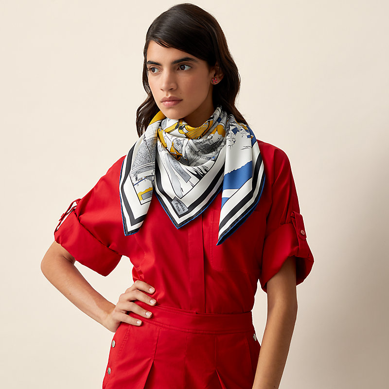 カレ ダブルフェイス 90 Double Face Wow Wow double face scarf 90 | Hermès UAE
